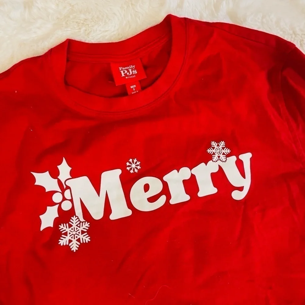 Macy’s Family PJ’s Matching Men's Merry Snowflake Red Christmas Holiday Pajamas